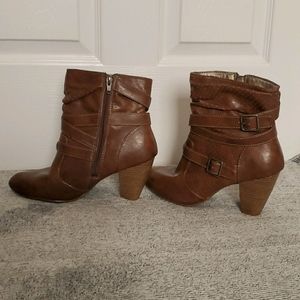 Mudd Ankle booties w 3in heels